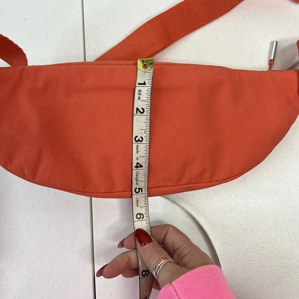 Athleta Kinetic Waist Bag‎ Belt Fanny Pack Adjustable Strap Zip Closure Orange